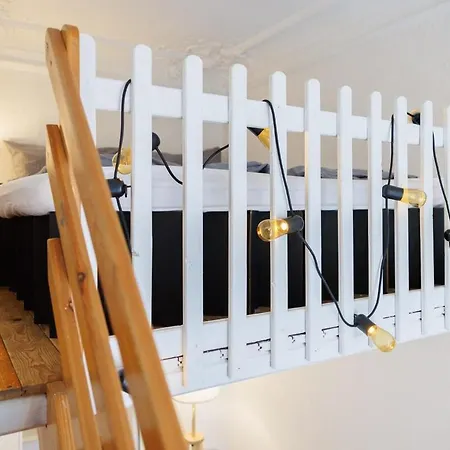 Charming Room In Shared Apartment In Berlin-Kreuzberg